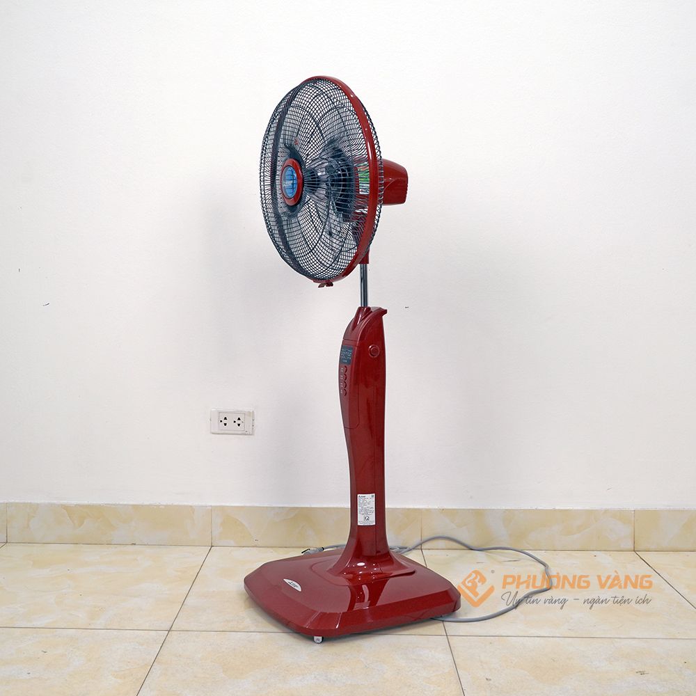 Quạt đứng Mitsubishi LV16-RB CY-RD màu đỏ, có điều khiển